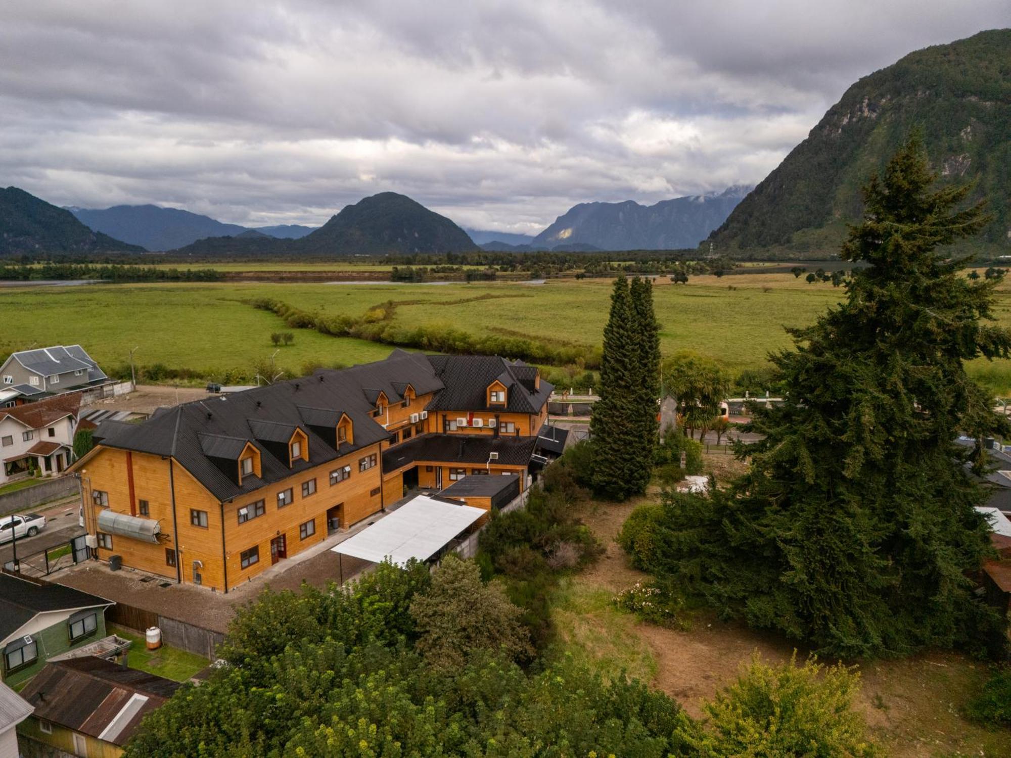 Gran Hotel Aysen Puerto Aisen Bagian luar foto